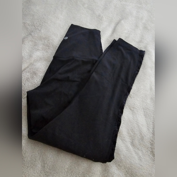 Lululemon Align Super High Rise Crop - Picture 7 of 9